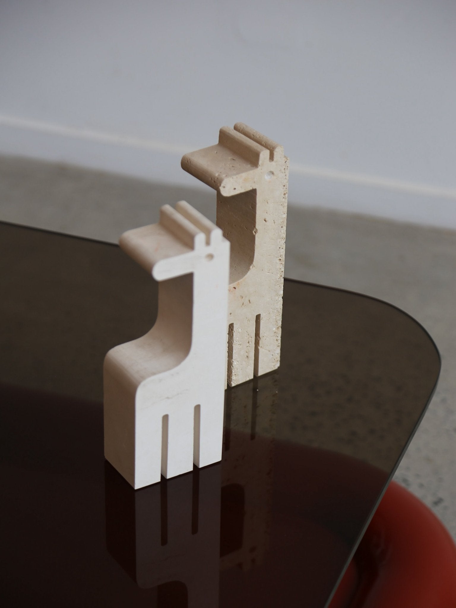 Travertine Giraffe Sculpture by Enzo Mari for Fratelli Mannelli, 1970s - Lumini Collections