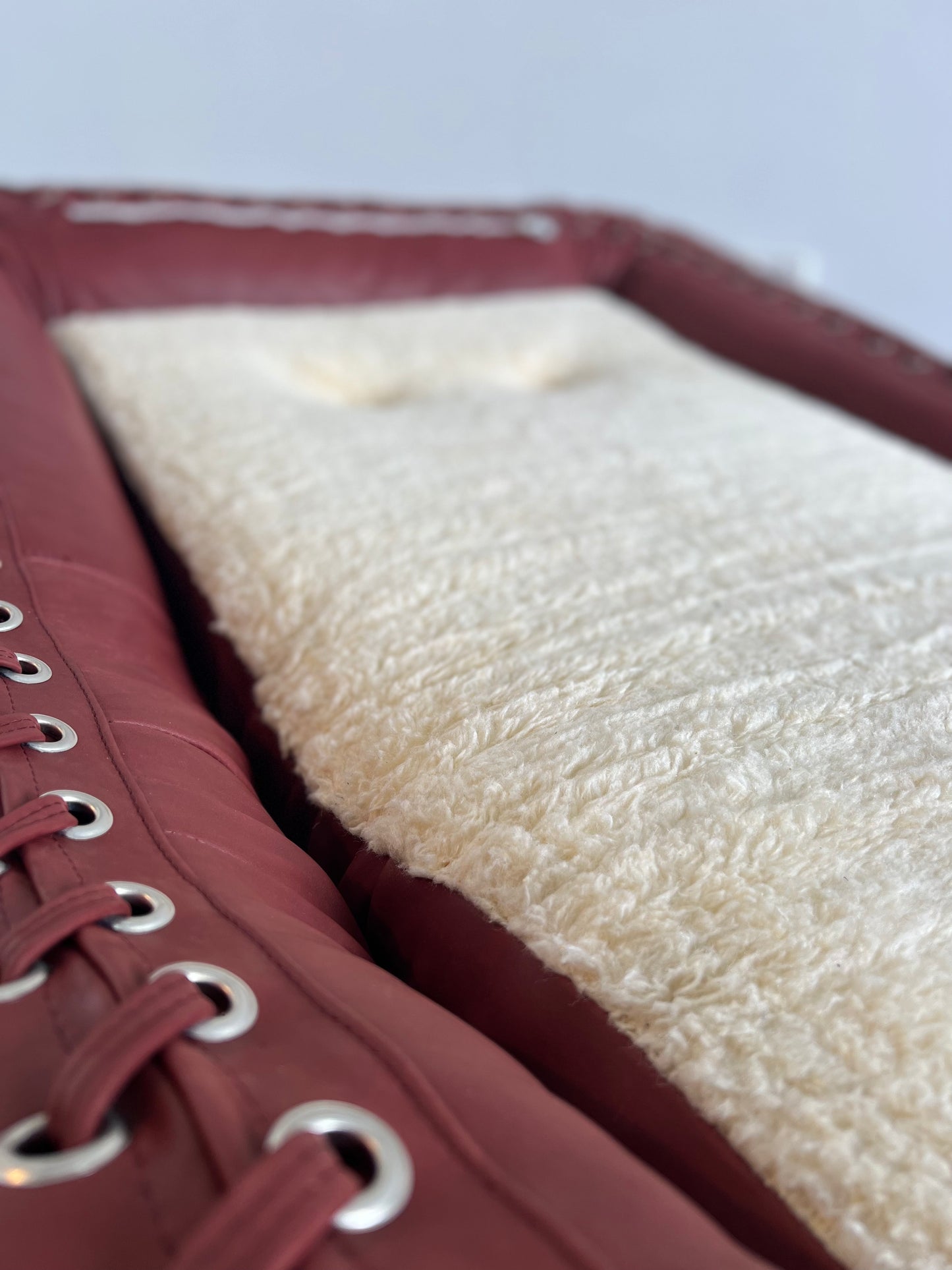 “Anfibio” by Alessandro Becchi for Givannetti, Armchair in Brown Leather and Sheepskin, 1970 - Lumini Collections