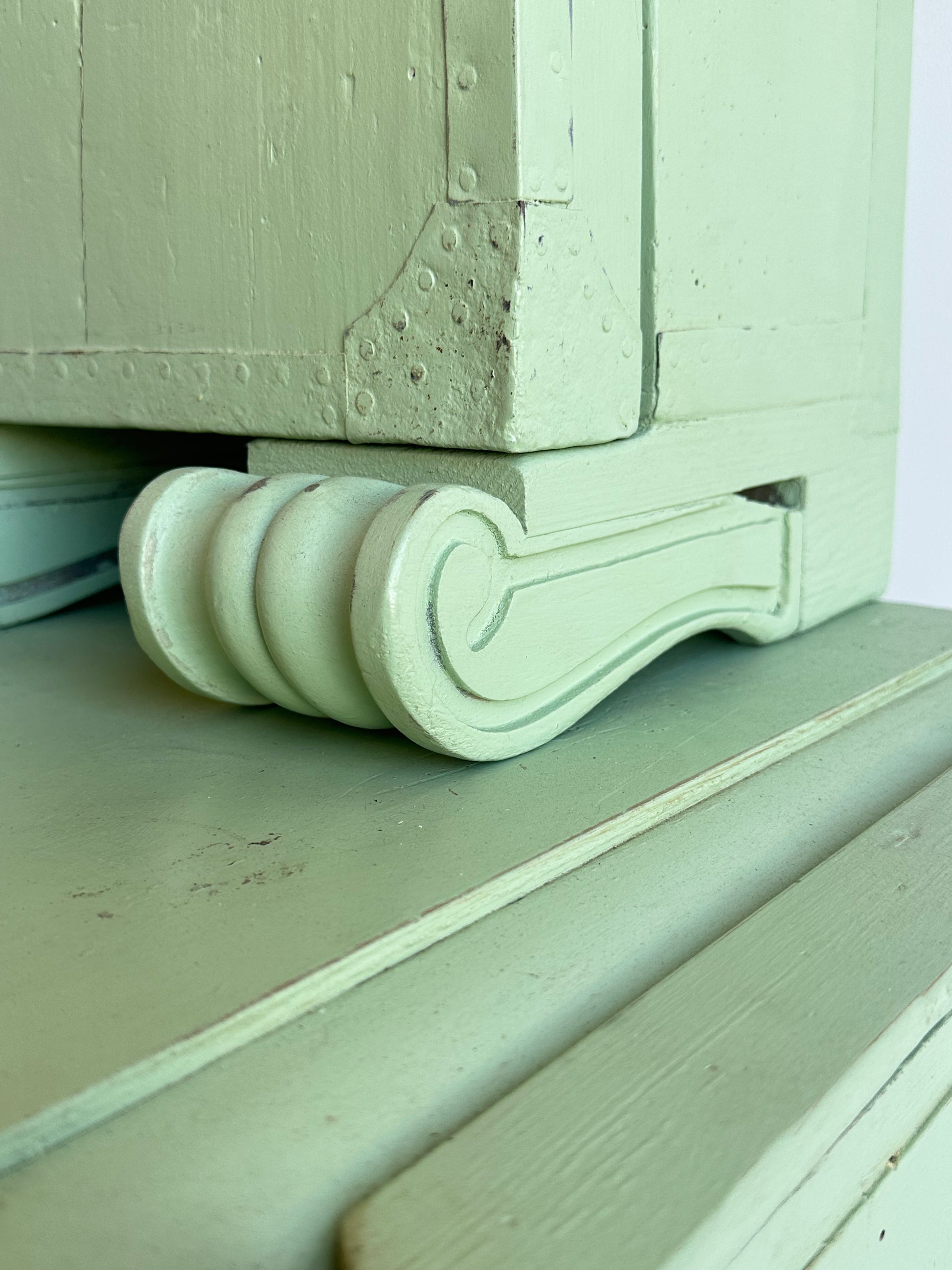  Light Green Functional Sculpture by Paolo Lumini, Tuscany Italy - Lumini Collections 5