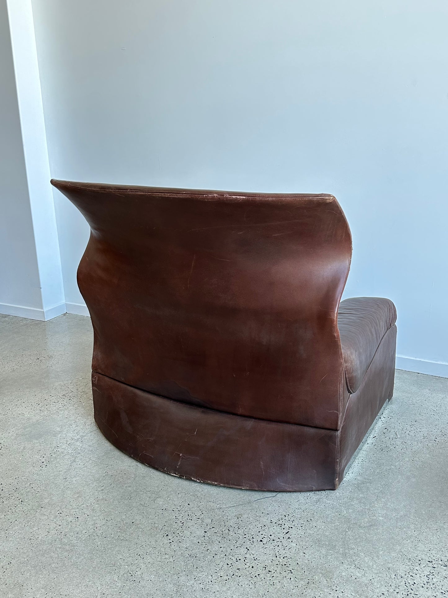 "La Vela"by Vittorio Introini for Saporiti Italia Brown Leather with Ottoman Lounge Chair, 1960