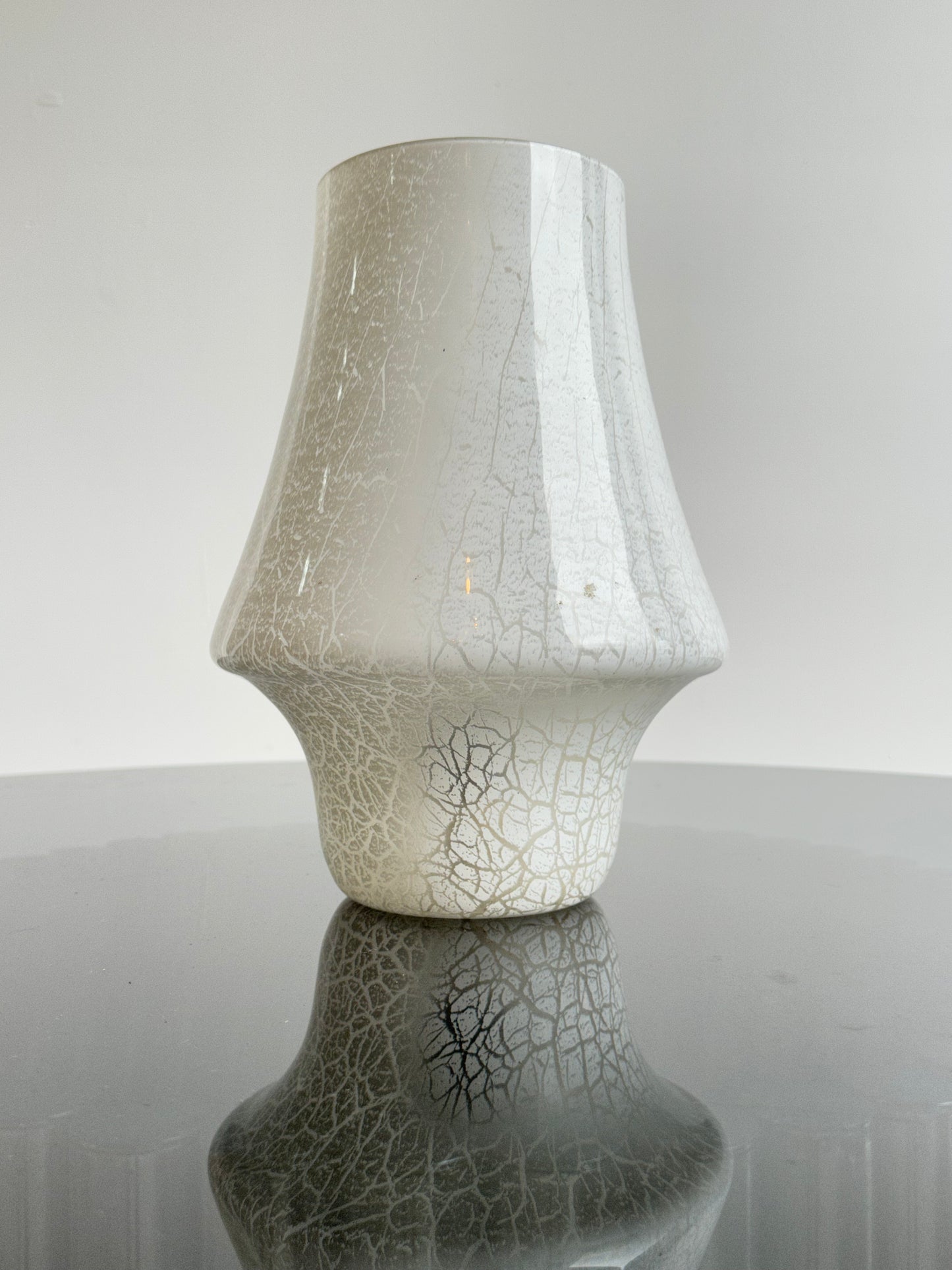 Paolo Venini White Murano Glass Mushroom Table Lamp, 1960