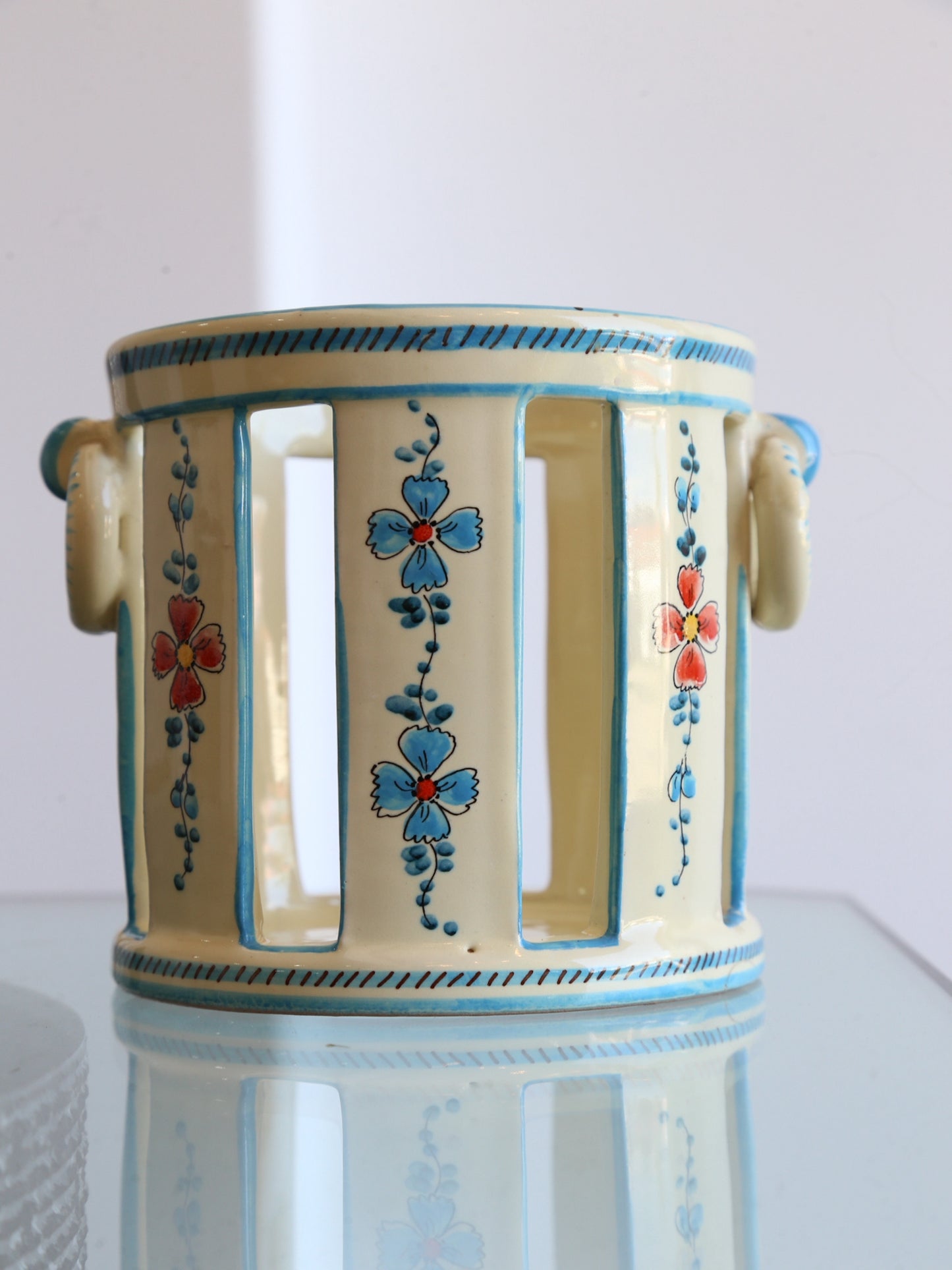 Midcentury Italian Gualdo Deruta White Ceramic Vase, 1950s