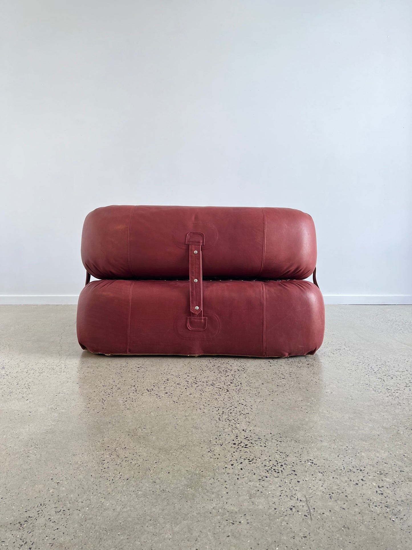 “Anfibio” by Alessandro Becchi for Givannetti, Armchair in Brown Leather and Sheepskin, 1970