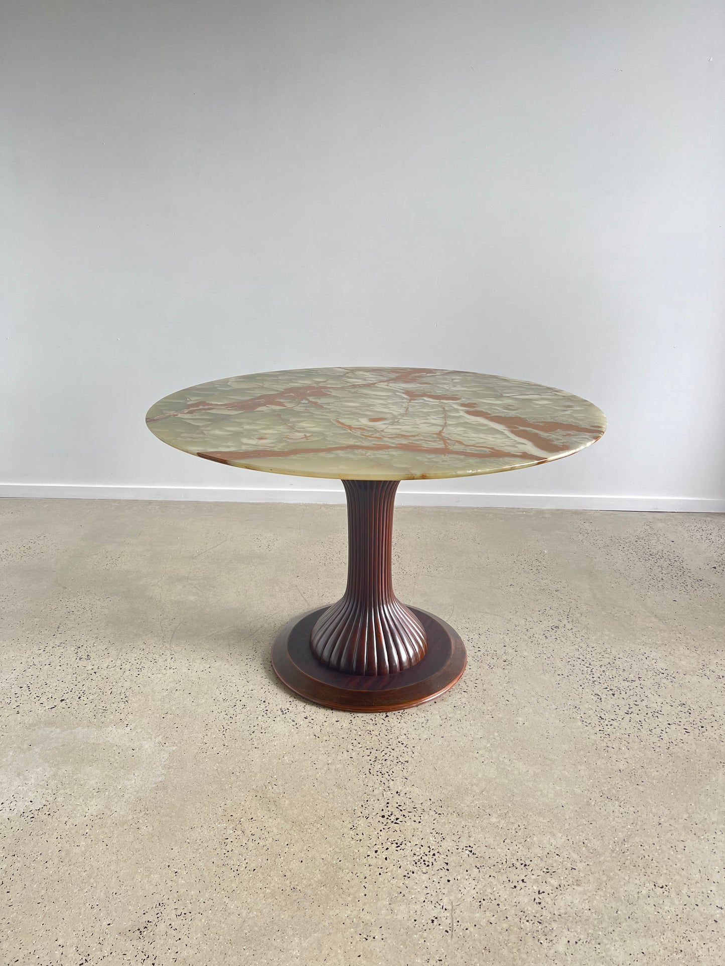 Osvaldo Borsani for Arredamento Borsani Dining Pedestal Table in Onyx and Mahogany, 1950s