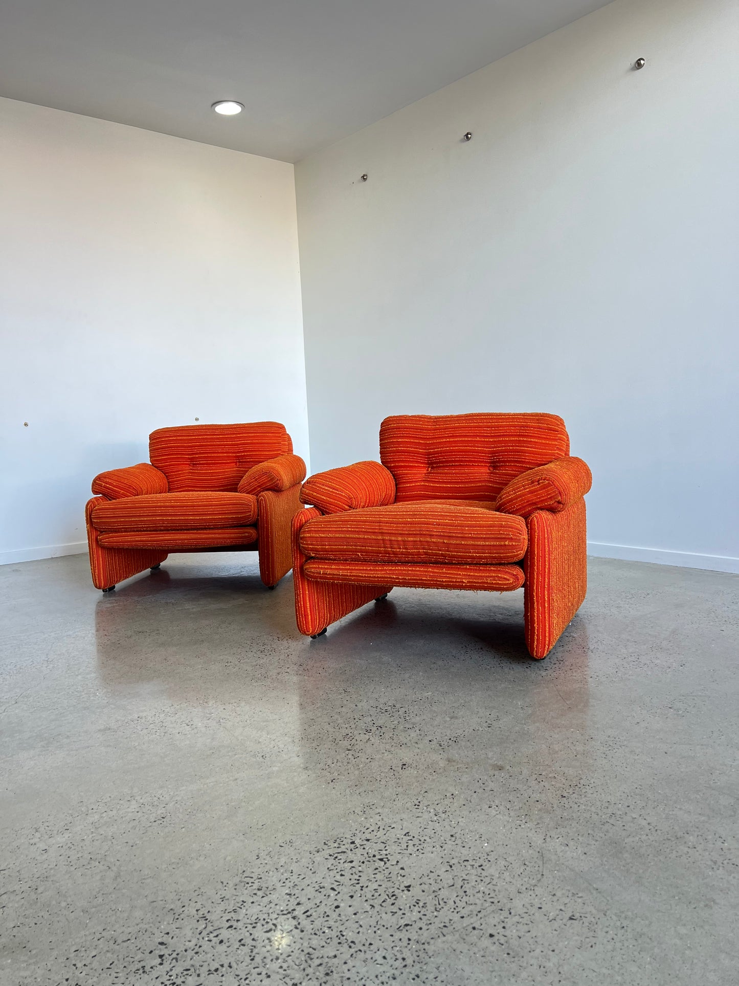 "Coronado" by Tobia Scarpa for C&B Italia, Set of Two Lounge Armchairs, 1970s