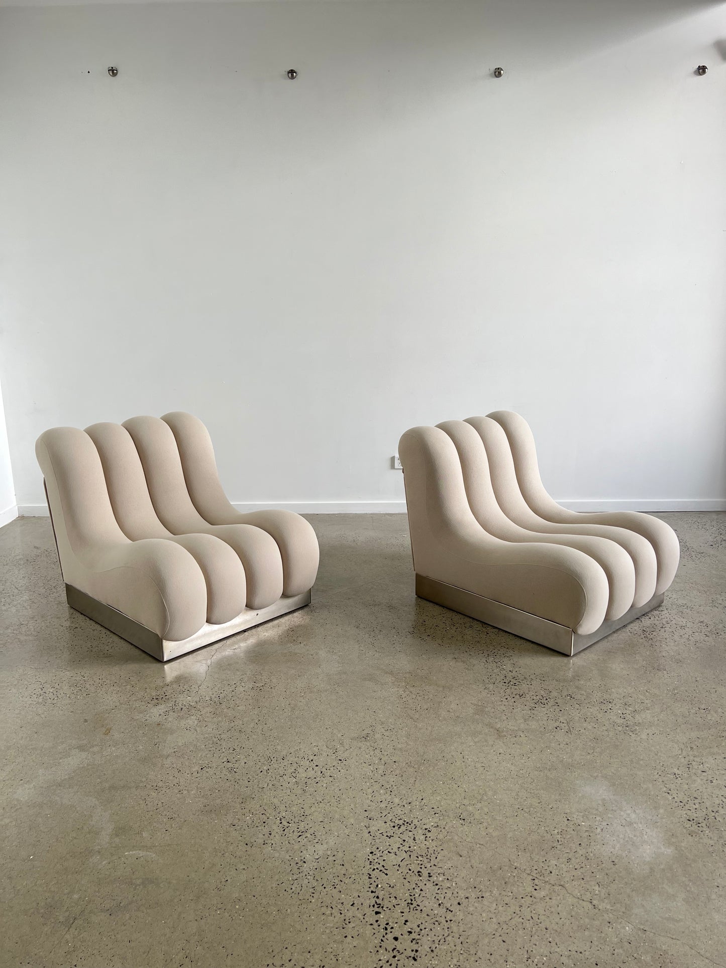 Italian Modular Sofa Chairs in Cream Fabric and Metal Base, 1970s