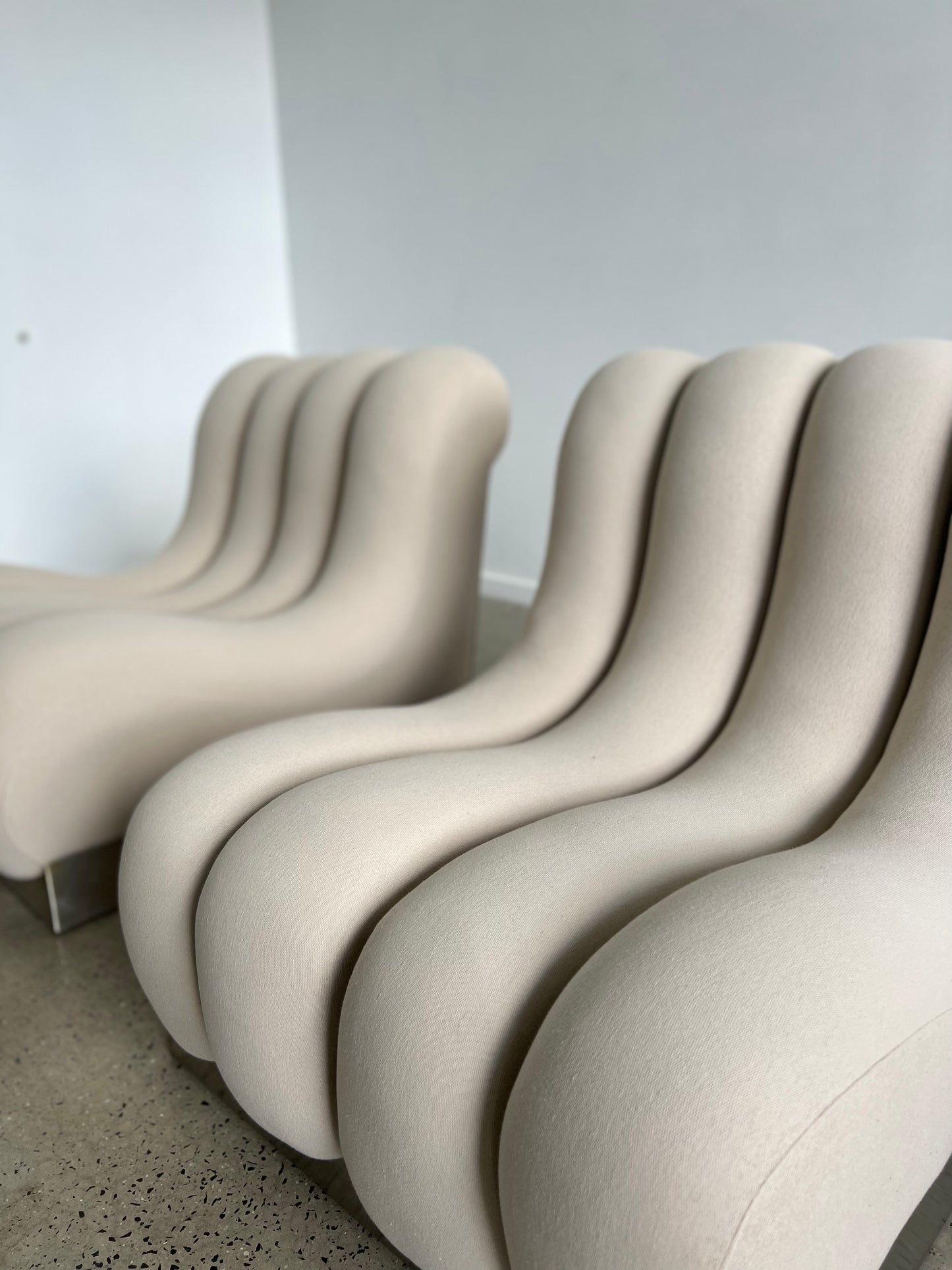 Italian Modular Sofa Chairs in Cream Fabric and Metal Base, 1970s