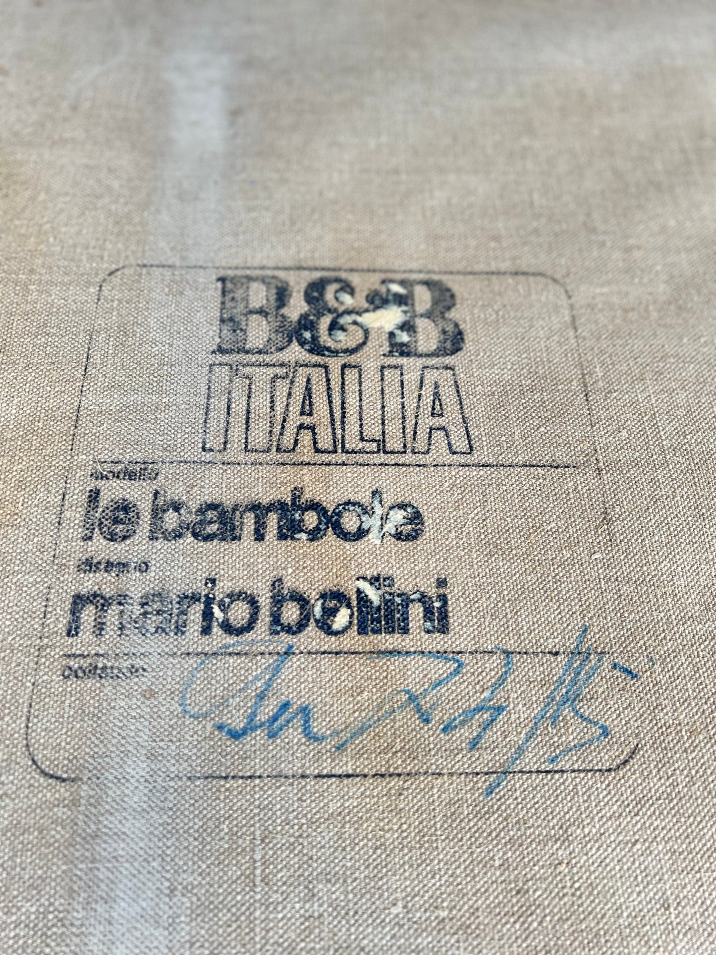 "Le Bambole" by Mario Bellini for B&B Italia Leather Sofa, 1970s