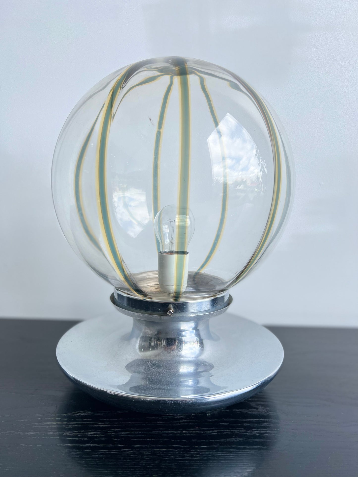 Murano Art Glass Spherical Table Lamp by Toni Zuccheri with Base in Chrome, 1960s