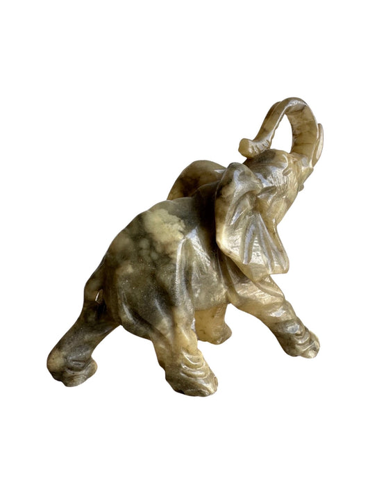 Italian Alabaster Elephant Sculpture, 1970s - Lumini Collections