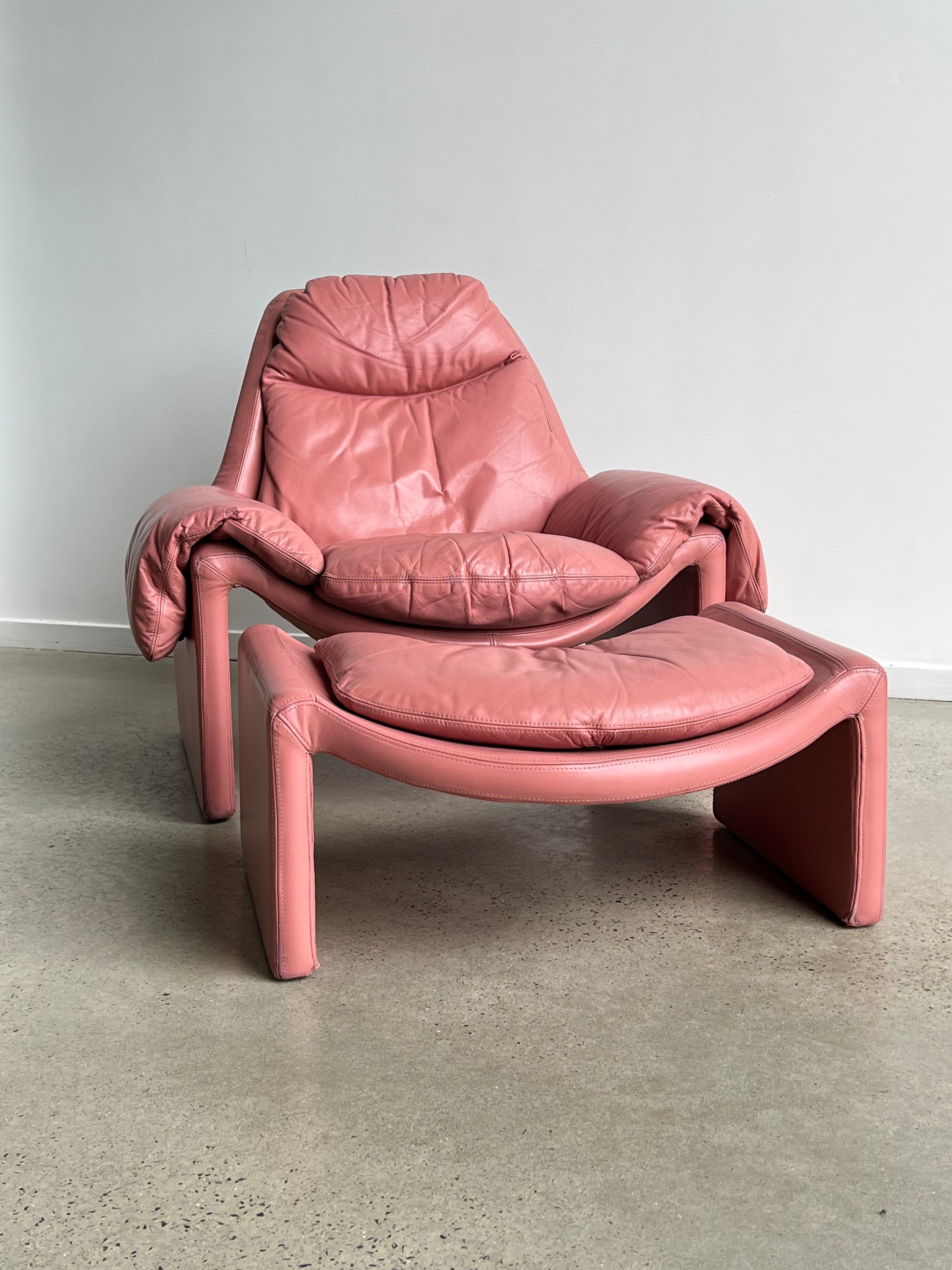 P60 by Vittorio Introini for Saporiti Italia, Pink Leather Chair, 1962 - Lumini Collections